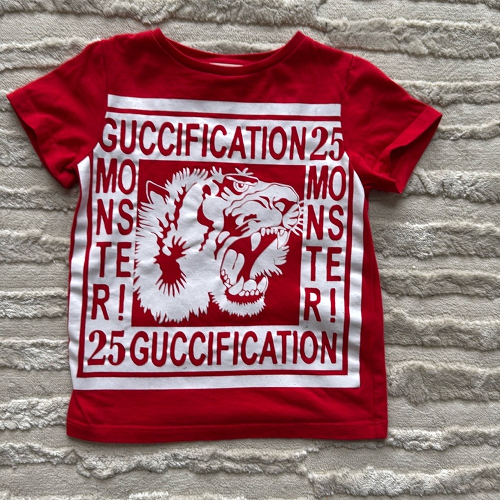 Boy’s Gucci shirt